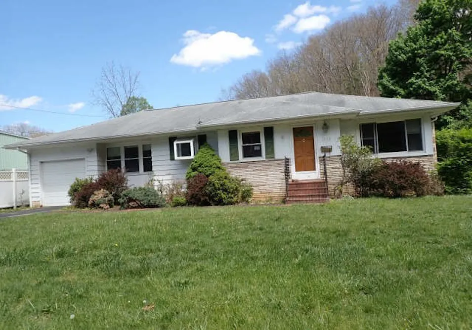1713 Ferndell Ave Bluefield, WV 24701, Mercer County