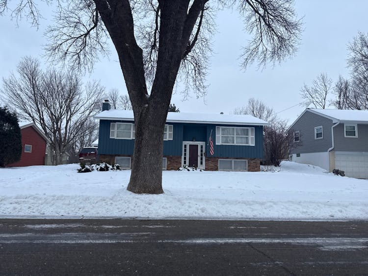 729 28th St NW Rochester, MN 55901, Olmsted County