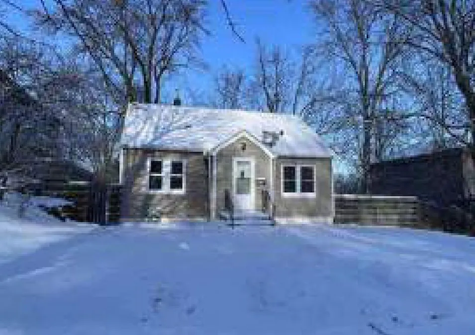 1041 6th St E Saint Paul, MN 55106, Ramsey County