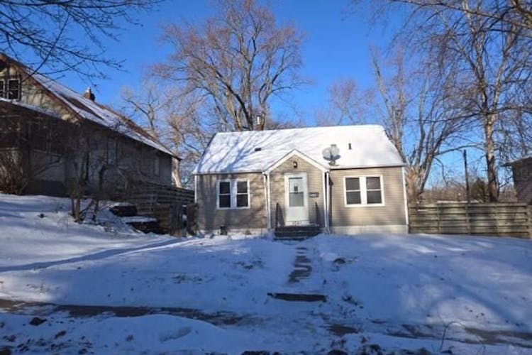 1041 6th Street E Saint Paul, MN 55106, Ramsey County