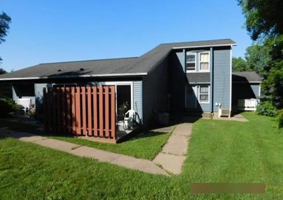 4648 Woodridge Drive Eau Claire, WI 54701, Eau Claire County
