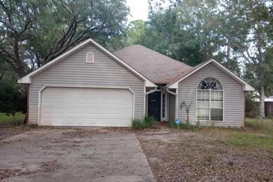 1620 Beachview Dr Ocean Springs, MS 39564, Jackson County