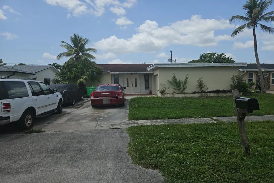 11830 Northwest 31st Street Sunrise, FL 33323, Broward County