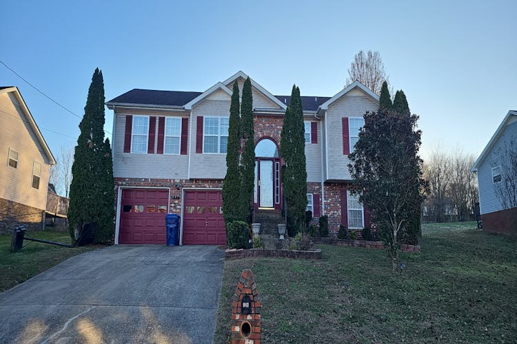 947 Hedge Apple Dr Clarksville, TN 37040, Montgomery County