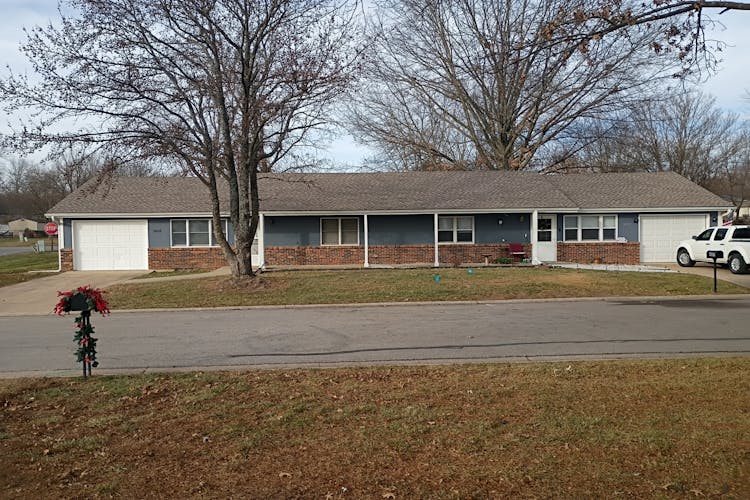 4001 Southlake Cir Sedalia, MO 65301, Pettis County