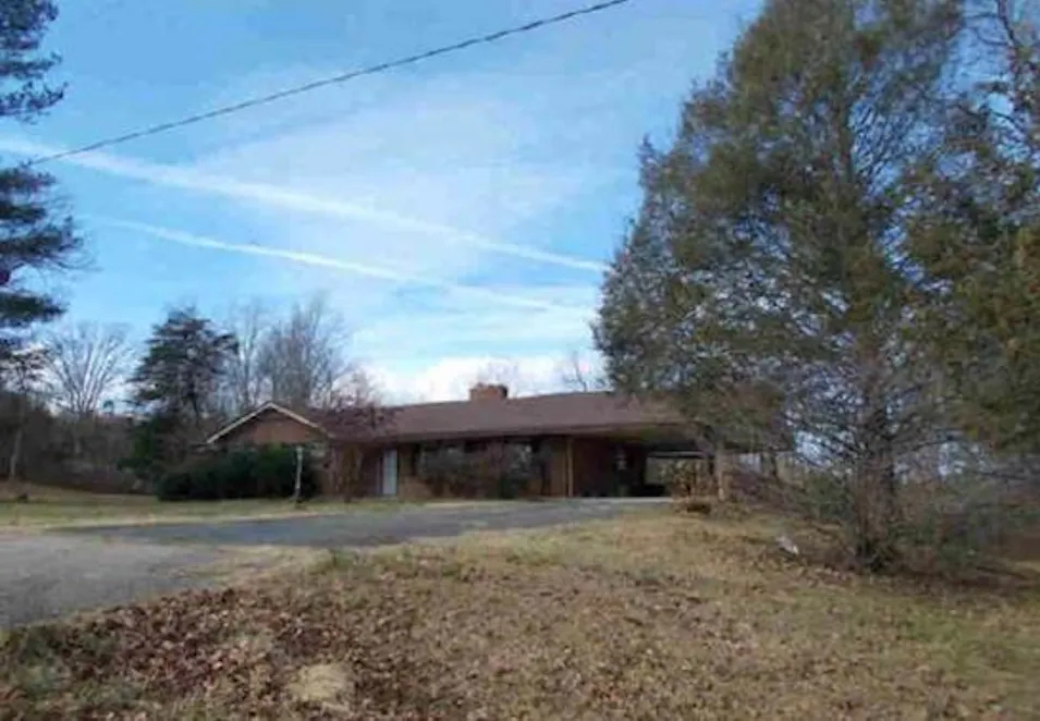 96 Albeck Dr Hurt, VA 24563, Pittsylvania County