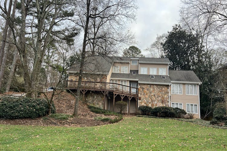 5025 Spruce Bluff Dr Sandy Spgs, GA 30350, Fulton County