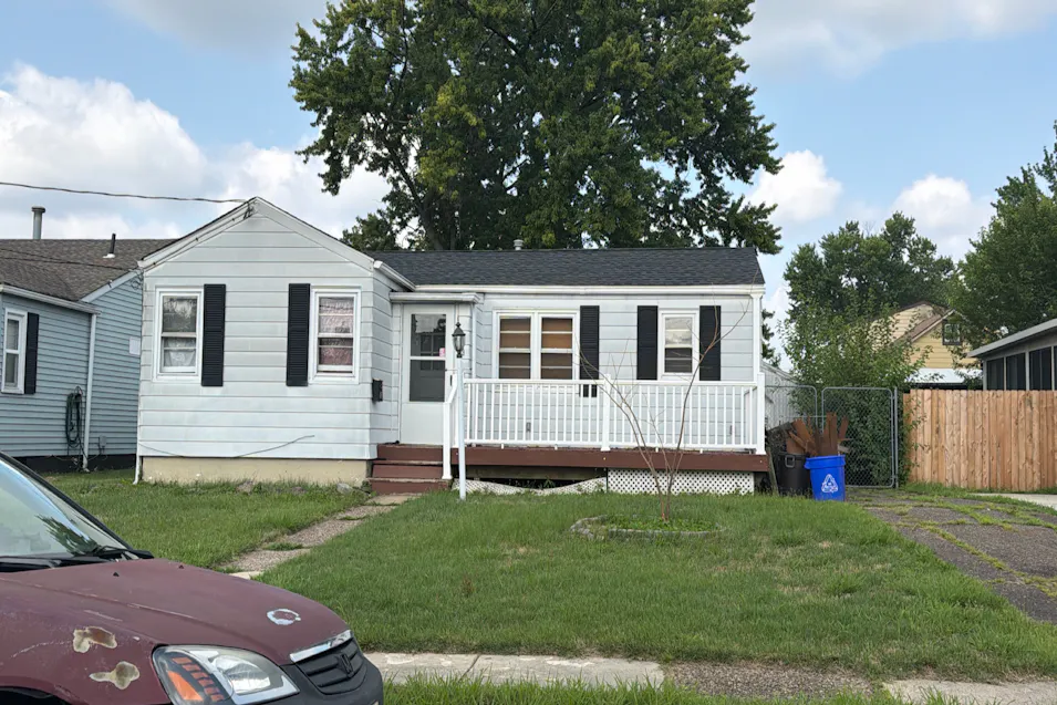 19 Roosevelt Ave Mount Ephraim, NJ 08059, Camden County