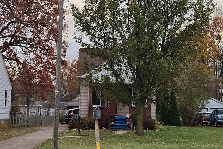 215 N Ridge Rd W Lorain, OH 44053, Lorain County