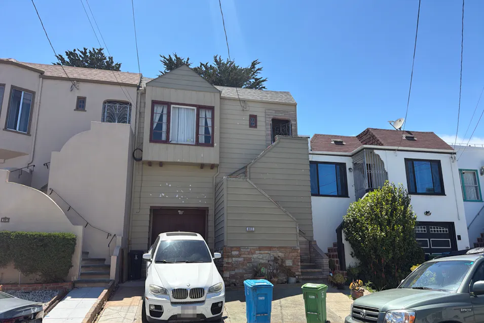 812 Goettingen St San Francisco, CA 94134, San Francisco County