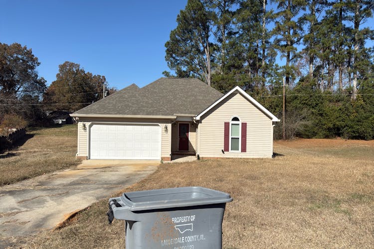 233 Plantation Pl Florence, AL 35633, Lauderdale County