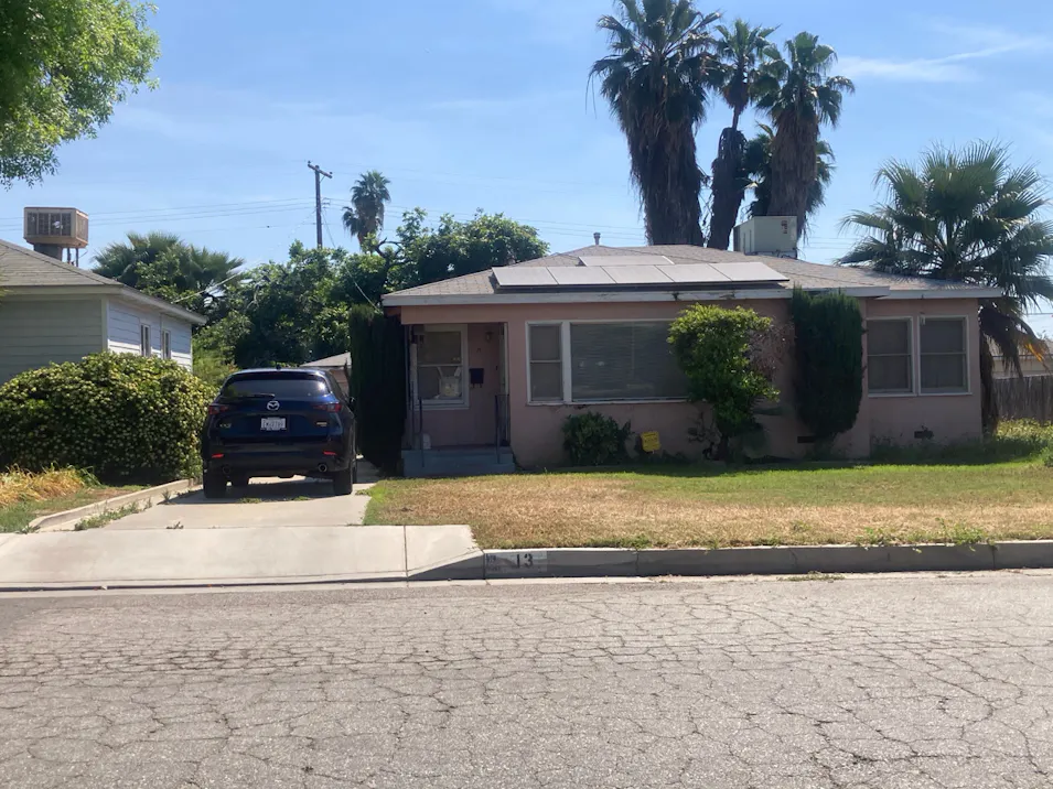 13 La Mesa Dr Bakersfield, CA 93305, Kern County