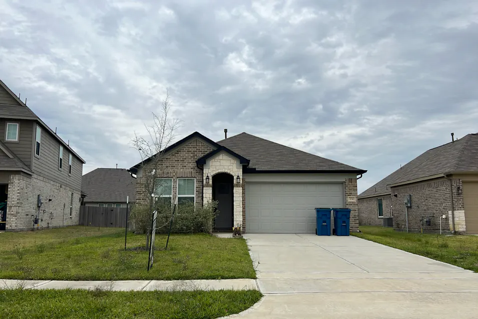104 Shallow Creek Drive Waller, TX 77484, Waller County