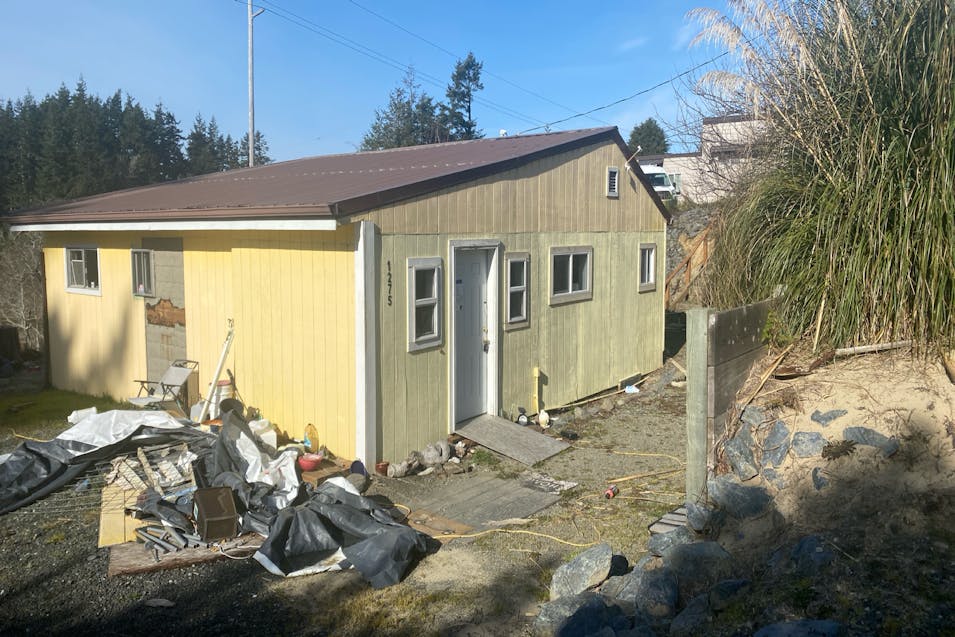 1275 Lombard St North Bend, OR 97459, Coos County