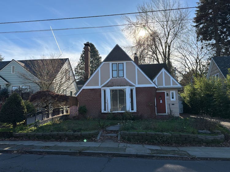 4434 E Burnside Street Portland, OR 97215, Multnomah County