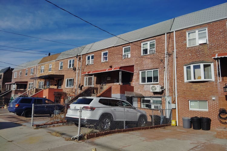 186-01 Henderson Ave Hollis, NY 11423-0000, Queens County