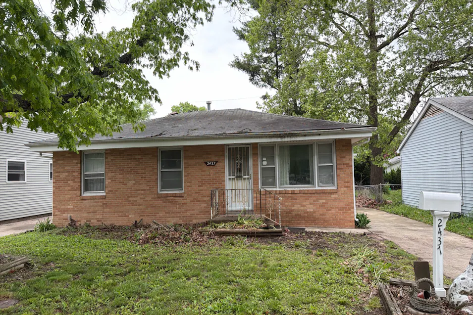 2437 Huntington Rd Springfield, IL 62703, Sangamon County