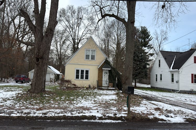 1111 E G Avenue Kalamazoo, MI 49004, Kalamazoo County