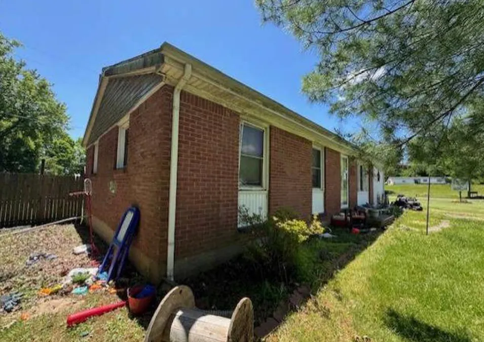 1514 Hwy 36 E Carrollton, KY 41008, Carroll County