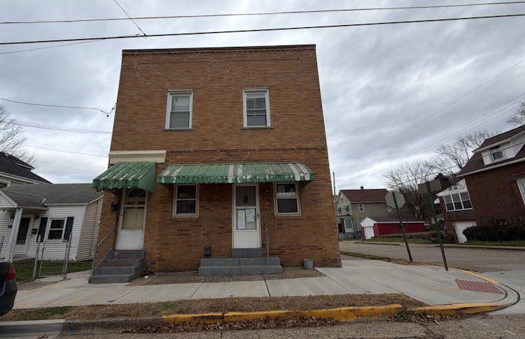 799 19th St Ambridge, PA 15003, Beaver County