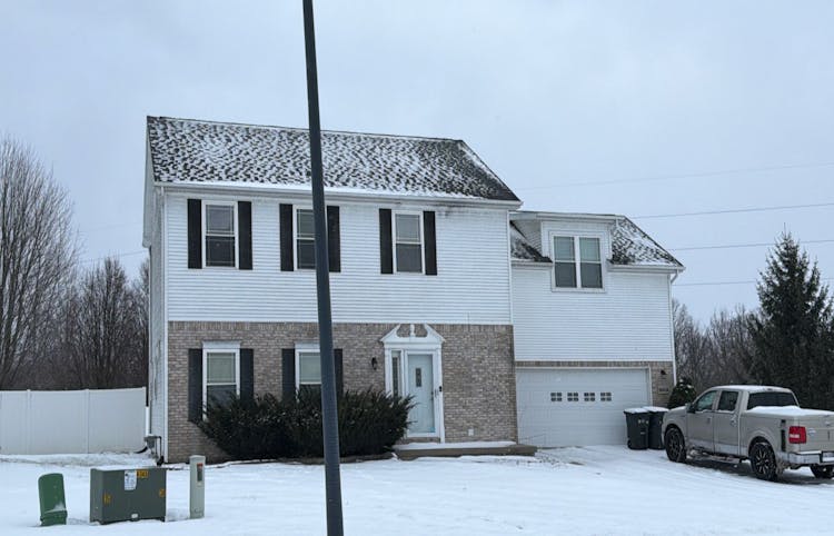 3012 Trafalgar Dr Unit 2 Flushing, MI 48433, Genesee County