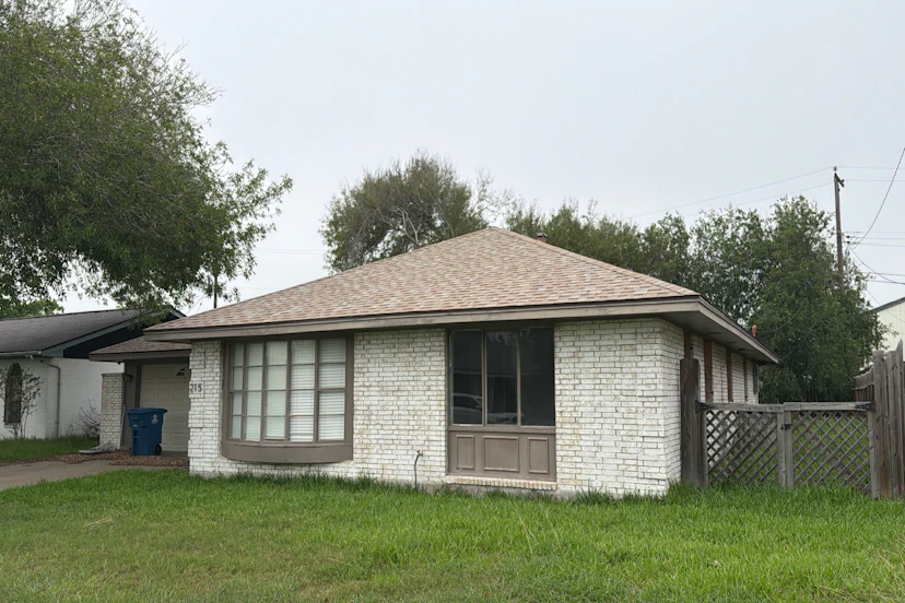 215 Blanco Dr