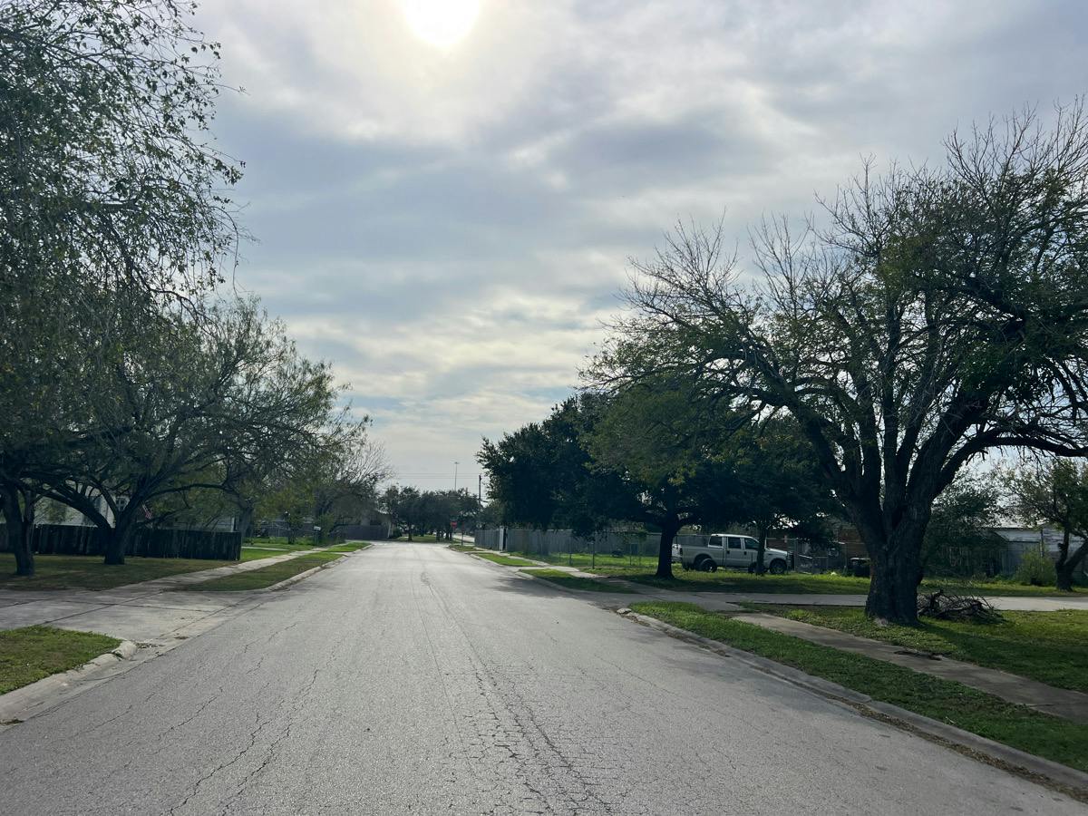 Hakel Dr, Corpus Christi, TX 78415