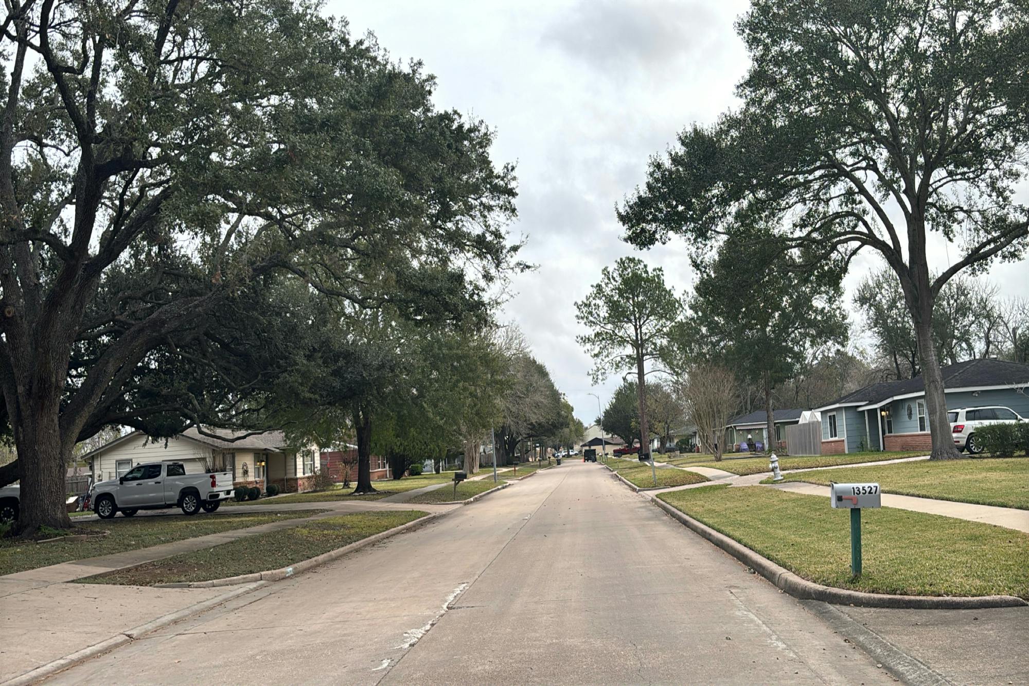 Lynnwood Ln, Sugar Land, TX 77498