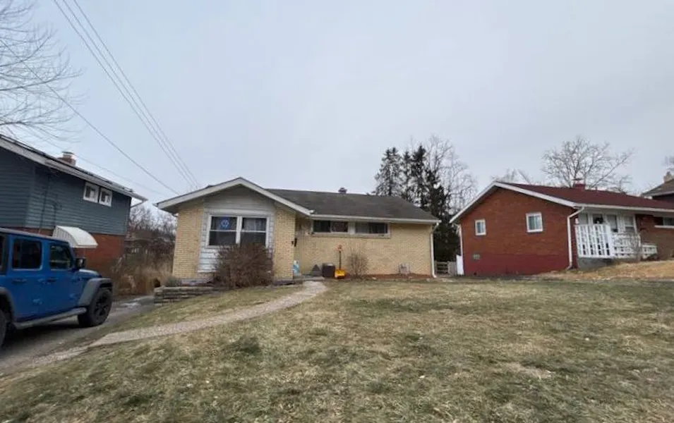 130 Delaney Dr Pittsburgh, PA 15235, Allegheny County