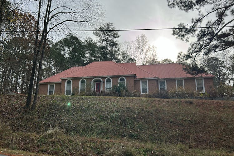 100 Lakeshore Way Lagrange, GA 30240, Troup County