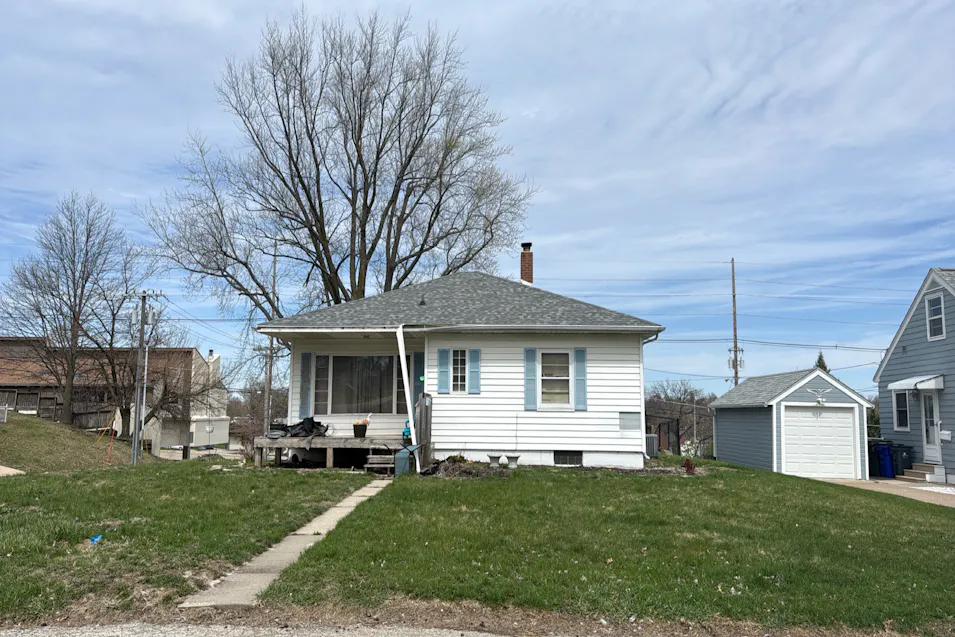 3000 Henderson Ave SE Cedar Rapids, IA 52403, Linn County