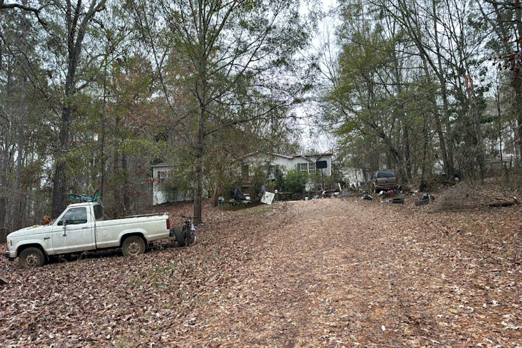 118 Black Acres Road Cropwell, AL 35054, St. Clair County