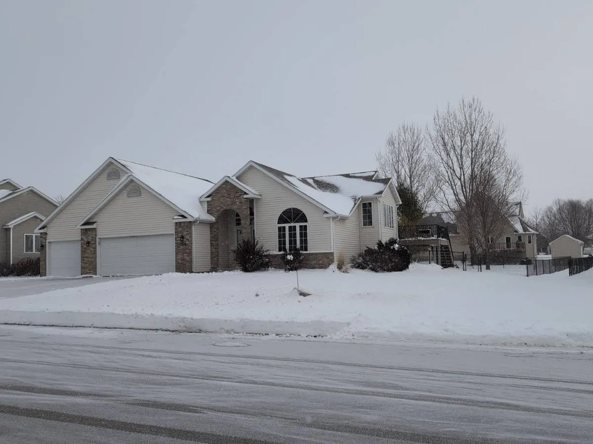 Greenhaven Ln, Owatonna, MN 55060 #1