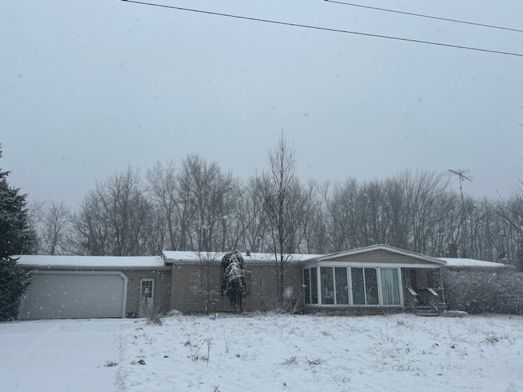 16460 N Rollin Rd Woodstock Township, MI 49220, Lenawee County