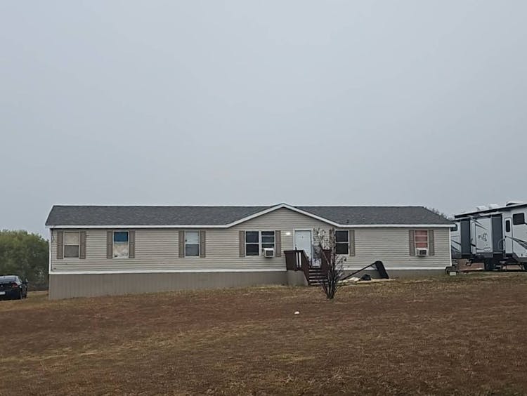 5712 Kentucky St Joshua, TX 76058, Johnson County