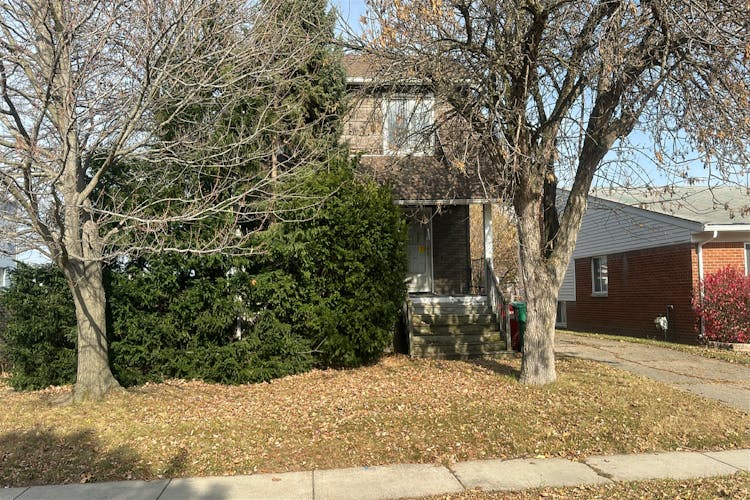 16239 Nicolai Ave Eastpointe, MI 48021, Macomb County