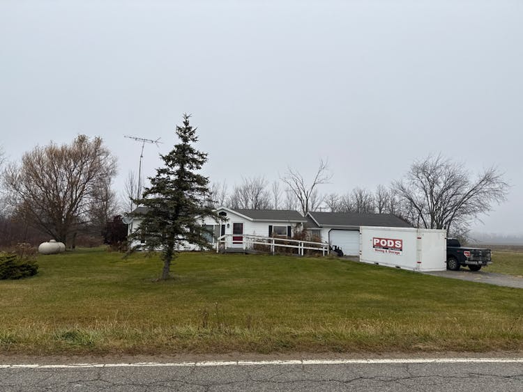 5975 E Beal City Rd Mount Pleasant, MI 48858-9267, Isabella County