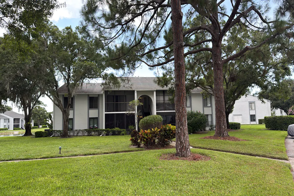 1225 Pine Ridge Cir W A2 Tarpon Springs, FL 34688, Pinellas County