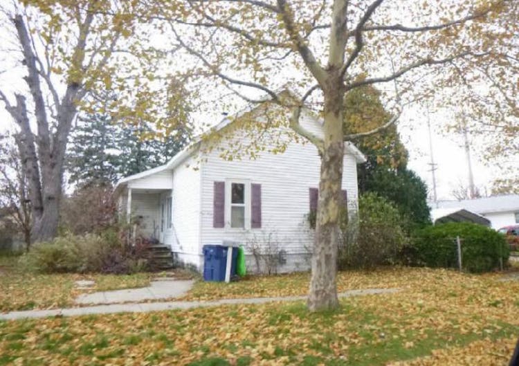 708 Broadway St Bay City, MI 48708, Bay County