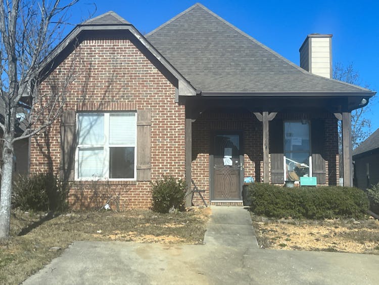 1209 Savannah Lane Calera, AL 35040, Shelby County