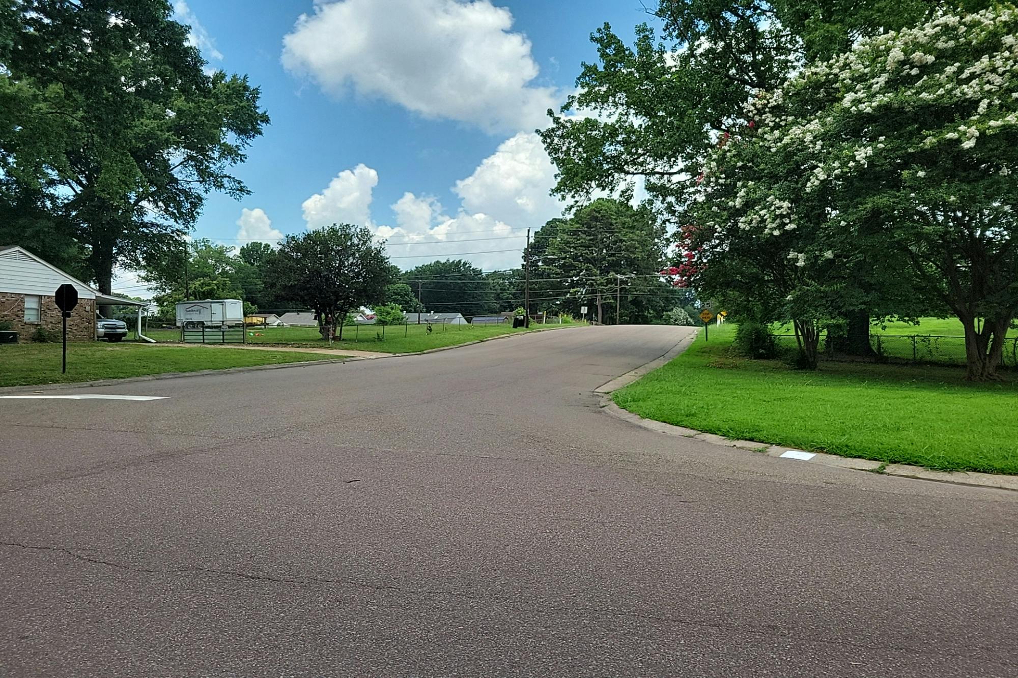 Charleston Dr, Southaven, MS 38671