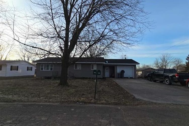 300 E Elm St Auxvasse, MO 65231, Callaway County