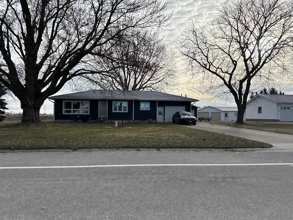 2463 Austin Road Owatonna, MN 55060, Steele County