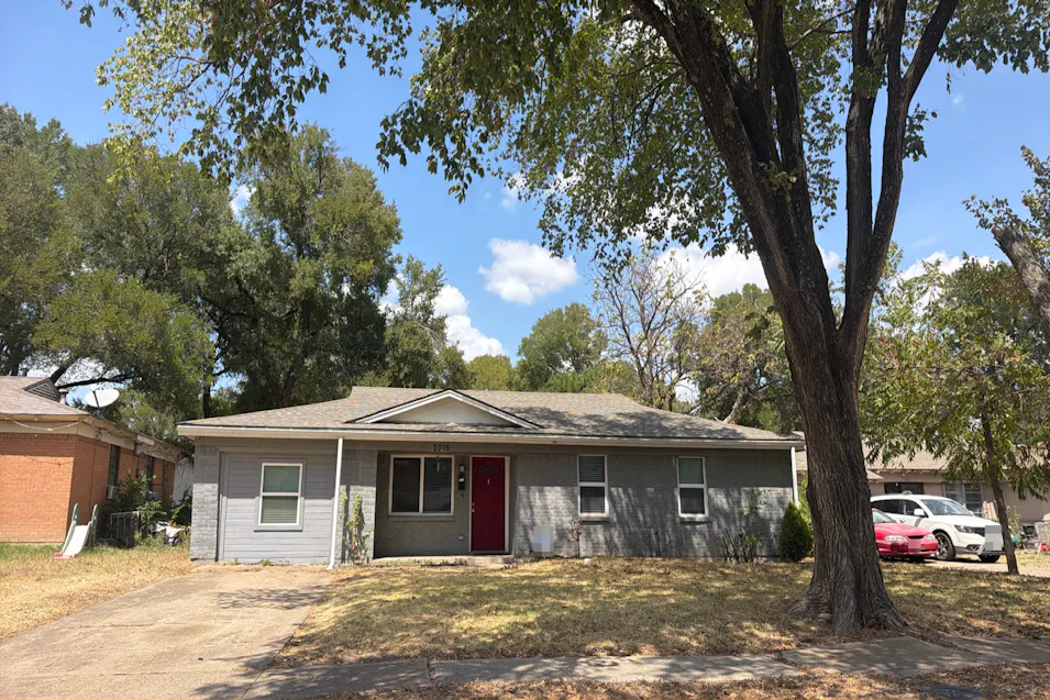7015 Atha Drive Dallas, TX 75217, Dallas County