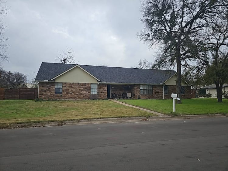 312 Jean Drive Springtown, TX 76082, Parker County