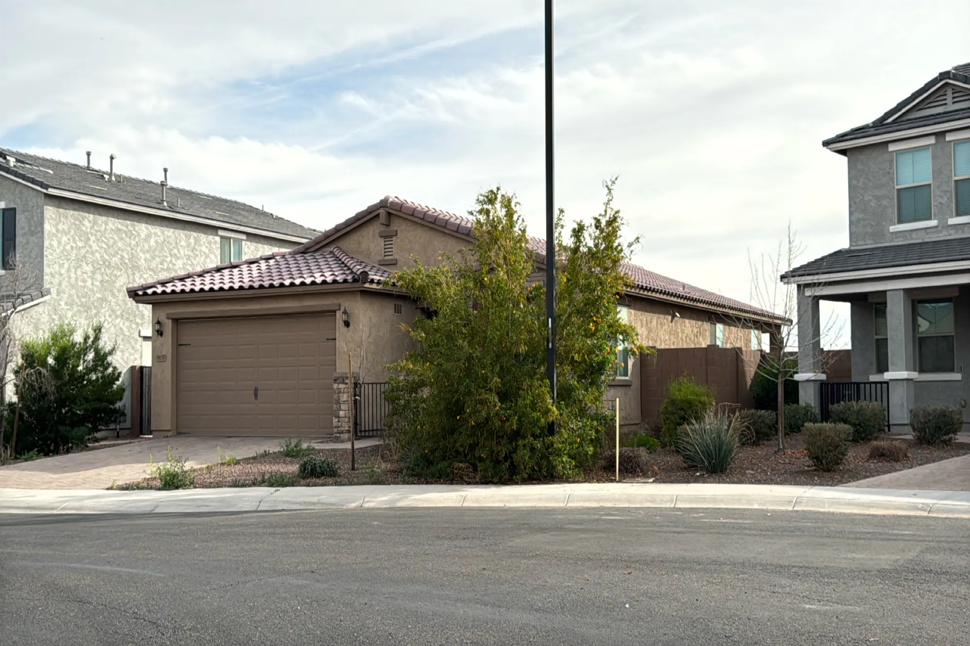 Encinas Ln, Goodyear, AZ 85338 #1