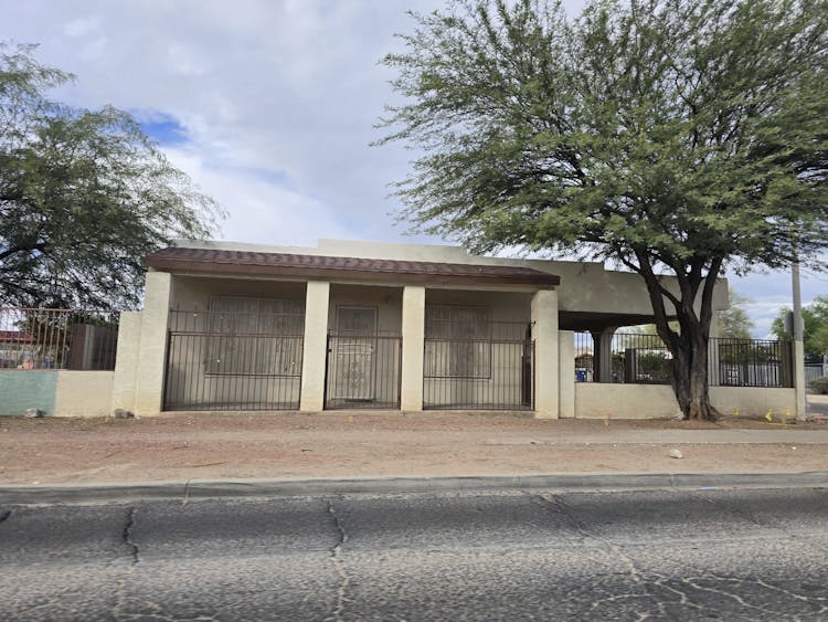 2502 S Park Ave Tucson, AZ 85713, Pima County