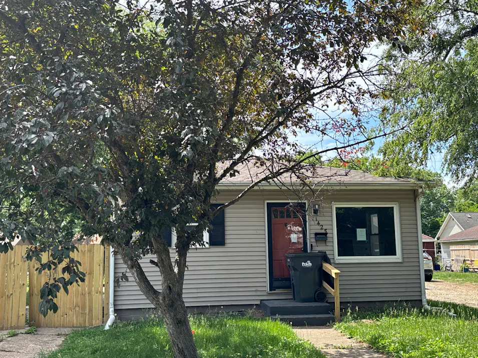 1425 S 6th St Pekin, IL 61554, Tazewell County