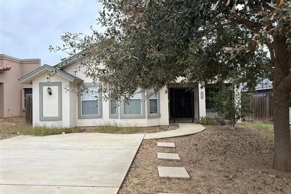 5522 Conroe Street Laredo, TX 78046, Webb County