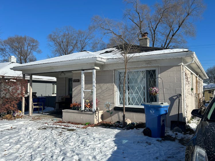 5926 Beech Daly Rd Dearborn Heights, MI 48127, Wayne County